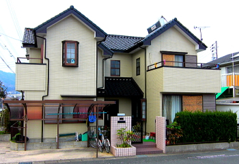 蒲郡市　雨漏り補修・コーキングをして外壁塗装